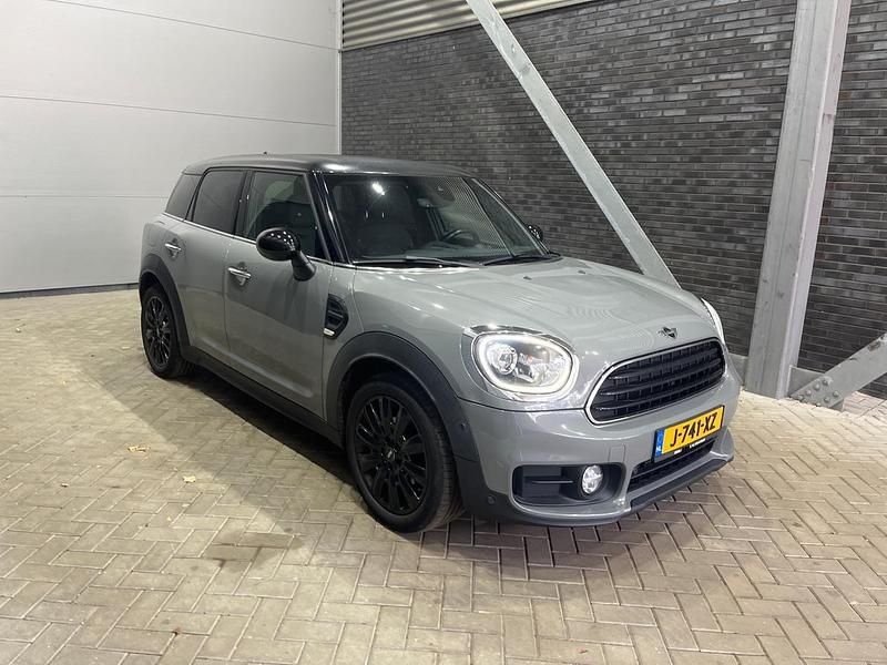 Grijs Gebruikt 2019 Mini One Countryman Chili SUV | € 15.900 (Goede deal) - Afbeelding 1/1