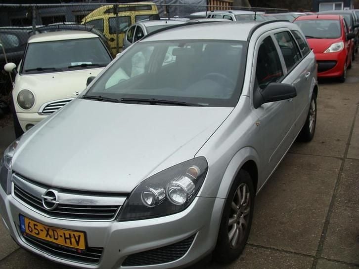 Occasion Opel Astra Business 116 PK (85 kW) 2007 Grijs Stationwagen