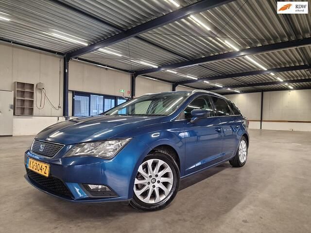 Blauw Occasion 2016 Seat Leon ST CONNECT Stationwagen | € 4.950 (Eerlijke prijs) - Afbeelding 1/4