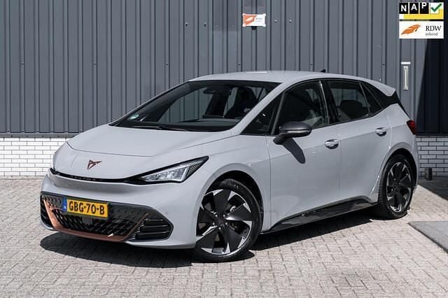 Grijs Gebruikt 2022 Cupra Born Hatchback | € 26.950 (Eerlijke prijs) - Afbeelding 1/4