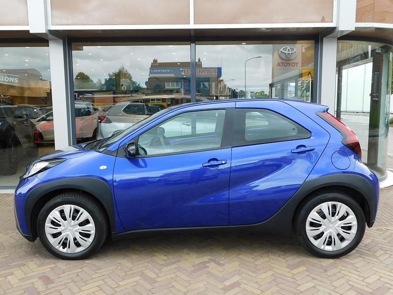 Occasion Toyota Aygo X Play 74 PK (54 kW) 2024 Blauw SUV