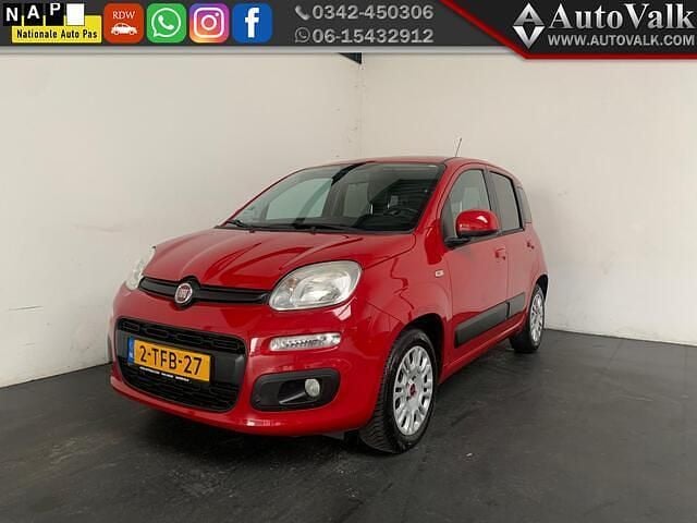 Rood Gebruikt 2014 Fiat Panda Lounge Hatchback | € 2.949 (Eerlijke prijs) - Afbeelding 1/4