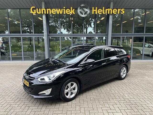 Zwart Gebruikt 2014 Hyundai i40 Edition Stationwagen | € 10.950 (Eerlijke prijs) - Afbeelding 1/4