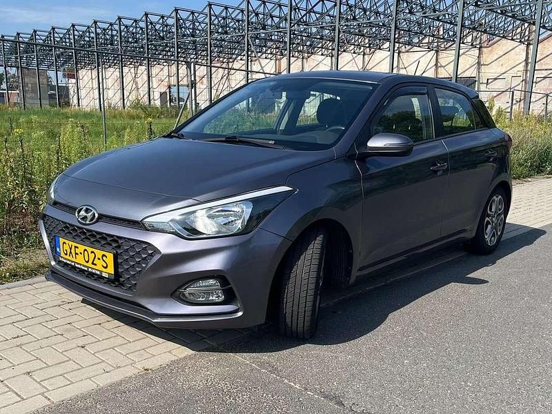 Grijs Gebruikt 2019 Hyundai i20 Hatchback | € 8.500 (Goede deal) - Afbeelding 1/4