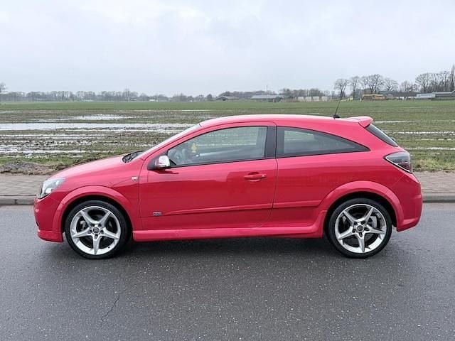 Occasion Opel Astra GTC OPC 140 PK (102 kW) 2007 Rood Hatchback