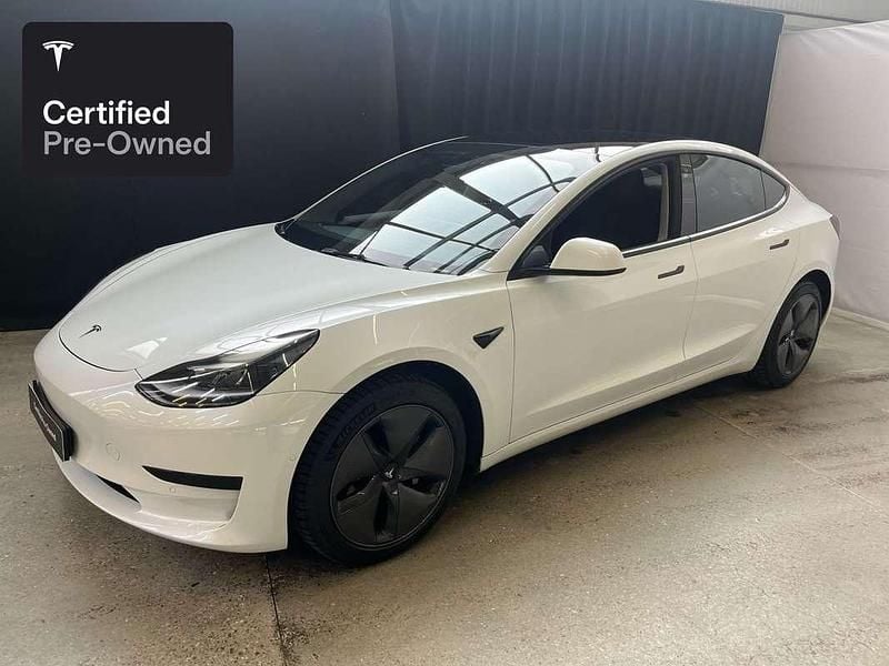 Wit Gebruikt 2021 Tesla Model 3 RWD Sedan | € 25.500 (Eerlijke prijs) - Afbeelding 1/4