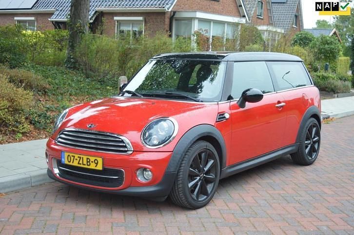Rood Gebruikt 2013 Mini Cooper Clubman Chili Stationwagen | € 5.995 (Goede deal) - Afbeelding 1/4