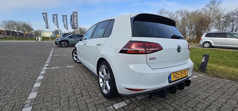 Occasion VW Golf VII GTI 220 PK (161 kW) 2014 Wit Stationwagen