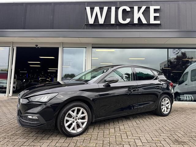 Zwart Gebruikt 2022 Seat Leon Style Hatchback | € 19.900 (Eerlijke prijs) - Afbeelding 1/4