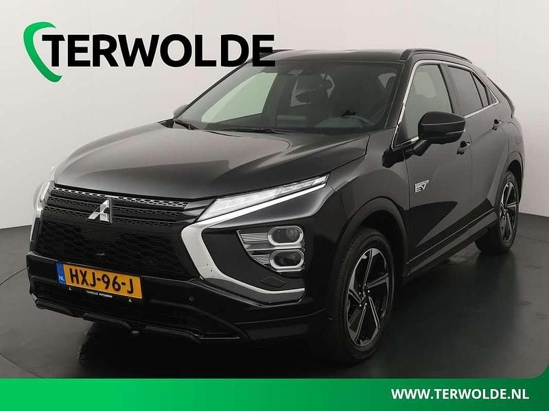 Zwart Gebruikt 2023 Mitsubishi Eclipse Cross Intense SUV | € 22.945 (Goede deal) - Afbeelding 1/4