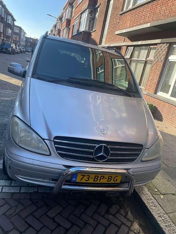 Zilver Gebruikt 2004 Mercedes Vito Van | € 1.950 (Eerlijke prijs) - Afbeelding 1/4