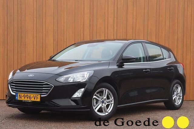 Zwart Gebruikt 2022 Ford Focus Business Edition Hatchback | € 15.940 (Super prijs) - Afbeelding 1/4