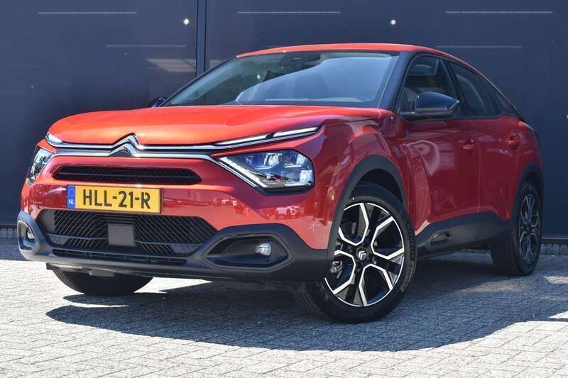 Rood Gebruikt 2025 Citroën e-C4 SUV | € 30.900 - Afbeelding 1/4