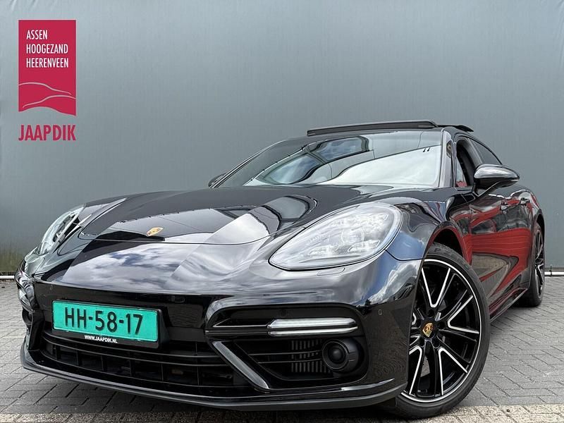 Zwart Occasion 2018 Porsche Panamera Sport Turismo Stationwagen | € 76.899 (Goede deal) - Afbeelding 1/4