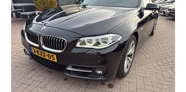 Zwart Occasion 2013 BMW 520 Executive Sedan | € 10.999 - Afbeelding 1/4