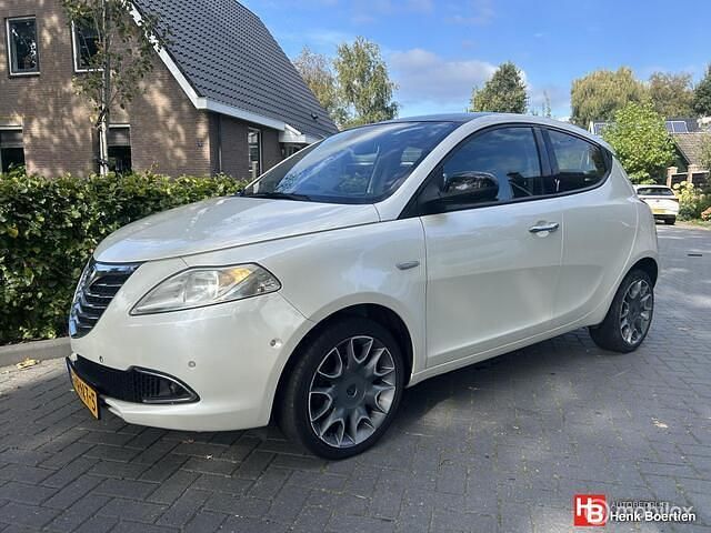 Beige Gebruikt 2011 Lancia Ypsilon Platinum Hatchback | € 4.450 (Eerlijke prijs) - Afbeelding 1/4