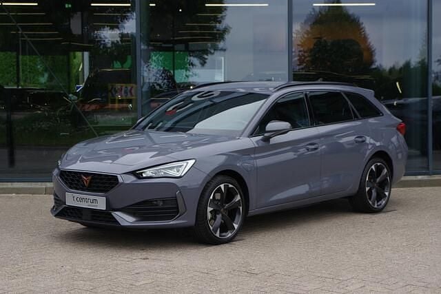 Grijs Gebruikt 2022 Cupra Leon Stationwagen | € 26.900 (Goede deal) - Afbeelding 1/4