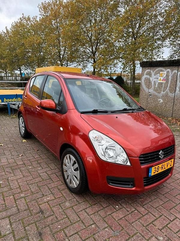 Gebruikt 2011 Suzuki Splash Hatchback | € 2.750 (Iets duurder) - Afbeelding 1/4