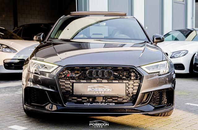 Occasion Audi RS3 Sportback Comfort 400 PK (294 kW) 2020 Grijs Hatchback