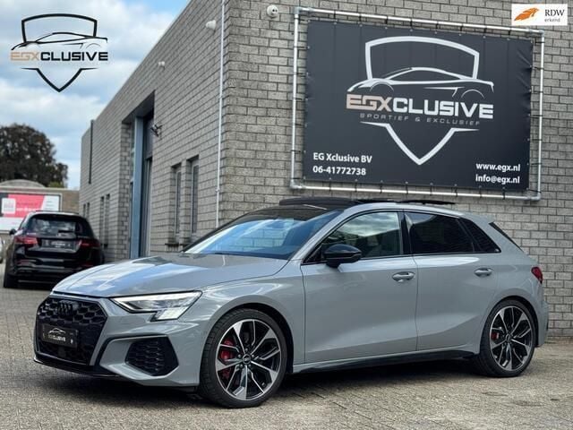 Grijs Gebruikt 2020 Audi S3 S-Line Hatchback | € 46.450 (Duur) - Afbeelding 1/4