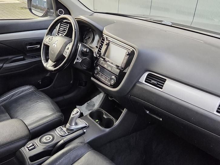 Occasion Mitsubishi Outlander Instyle 121 PK (88 kW) 2013 Zwart SUV