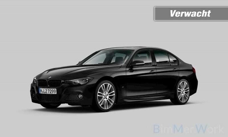 Zwart Gebruikt 2018 BMW 330e M Sport Sedan | € 22.900 (Eerlijke prijs) - Afbeelding 1/4