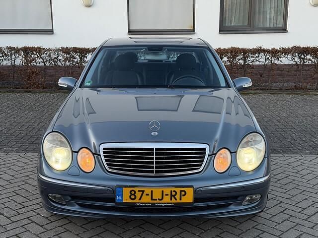 Occasion Mercedes E240 Avantgarde 177 PK (130 kW) 2003 Blauw Sedan