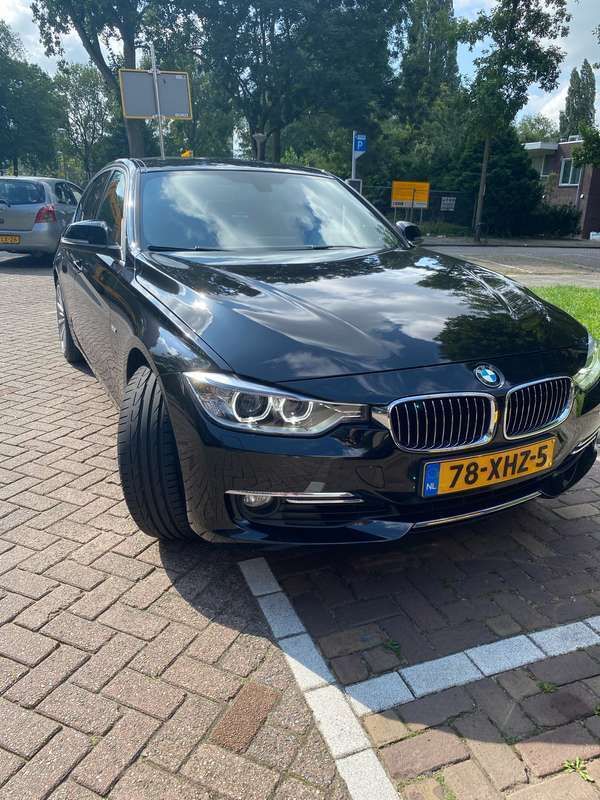 Gebruikt 2012 BMW 328 Luxury Line Sedan | € 14.500 (Eerlijke prijs) - Afbeelding 1/3