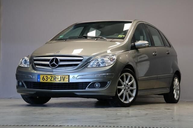 Grijs Occasion 2008 Mercedes B170 MPV | € 4.645 (Eerlijke prijs) - Afbeelding 1/4