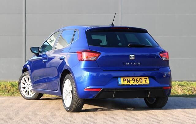 Occasion Seat Ibiza Business 95 PK (69 kW) 2017 Blauw (metallic) Hatchback