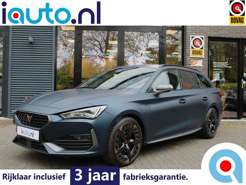 Blauw Gebruikt 2023 Cupra Leon VZ Stationwagen | € 31.745 (Iets duurder) - Afbeelding 1/4
