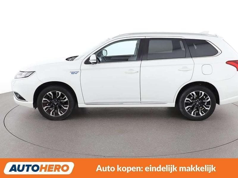 Occasion Mitsubishi Outlander P-HEV Basis 121 PK (88 kW) 2018 Wit SUV