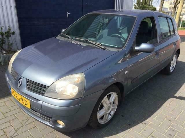 Blauw Gebruikt 2005 Renault Clio II Hatchback | € 2.650 (Iets duurder) - Afbeelding 1/4