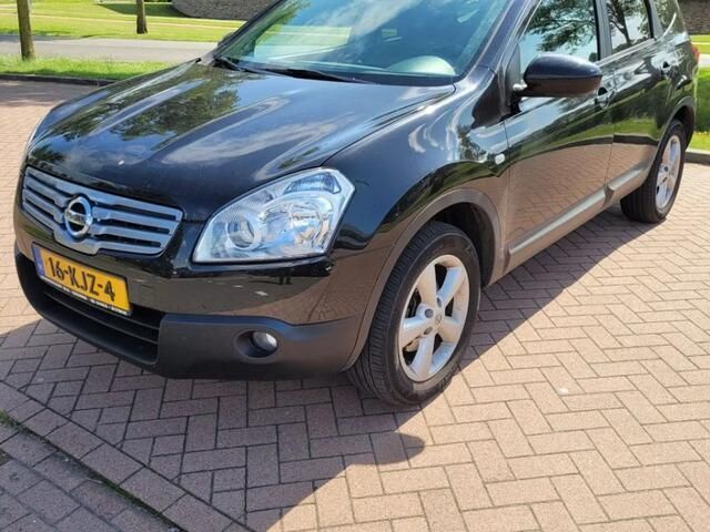 Zwart Gebruikt 2010 Nissan Qashqai +2 SUV | € 4.950 (Super prijs) - Afbeelding 1/4