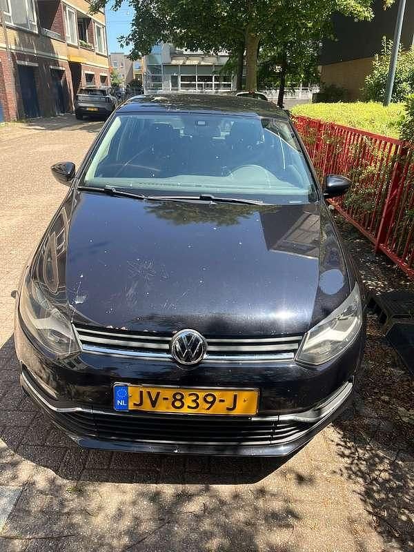 Zwart Gebruikt 2011 VW Polo Highline Hatchback | € 3.200 (Iets duurder) - Afbeelding 1/4