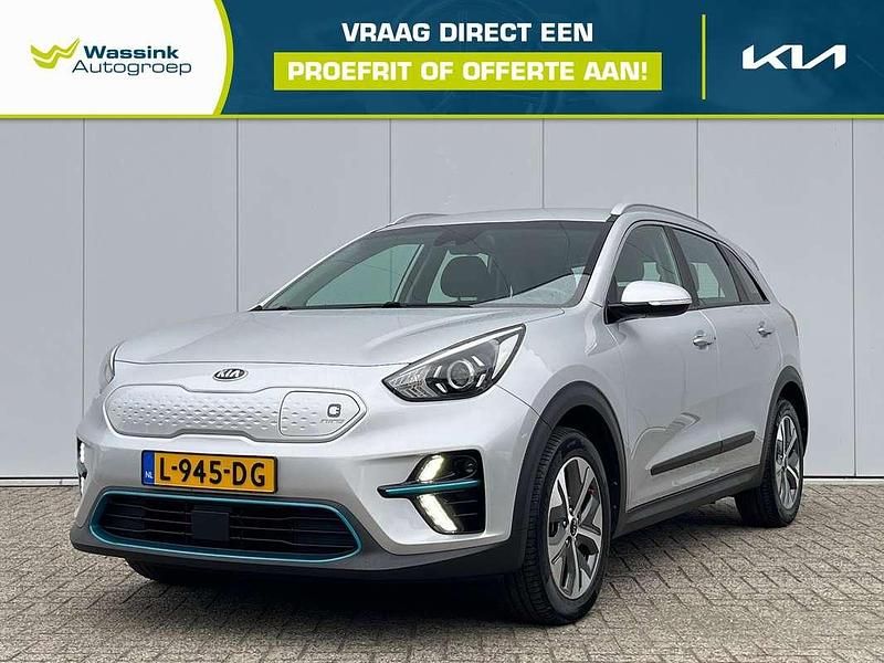 Grijs (metallic) Gebruikt 2021 Kia e-Niro SUV | € 21.440 (Super prijs) - Afbeelding 1/4