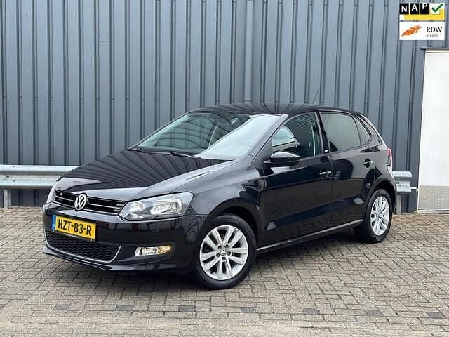 Zwart Gebruikt 2011 VW Polo Highline Hatchback | € 6.999 (Eerlijke prijs) - Afbeelding 1/3
