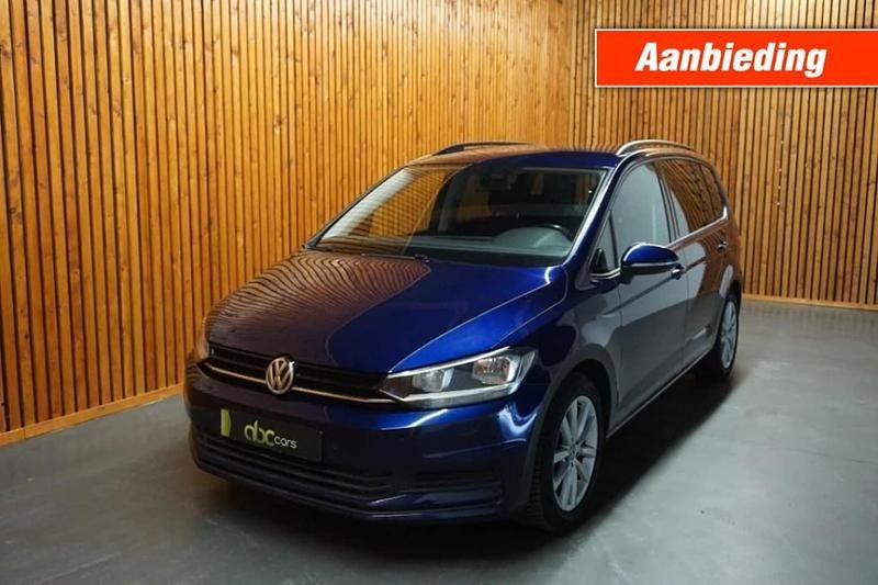 Blauw (metallic) Gebruikt 2015 VW Touran Highline MPV | € 12.900 (Eerlijke prijs) - Afbeelding 1/4