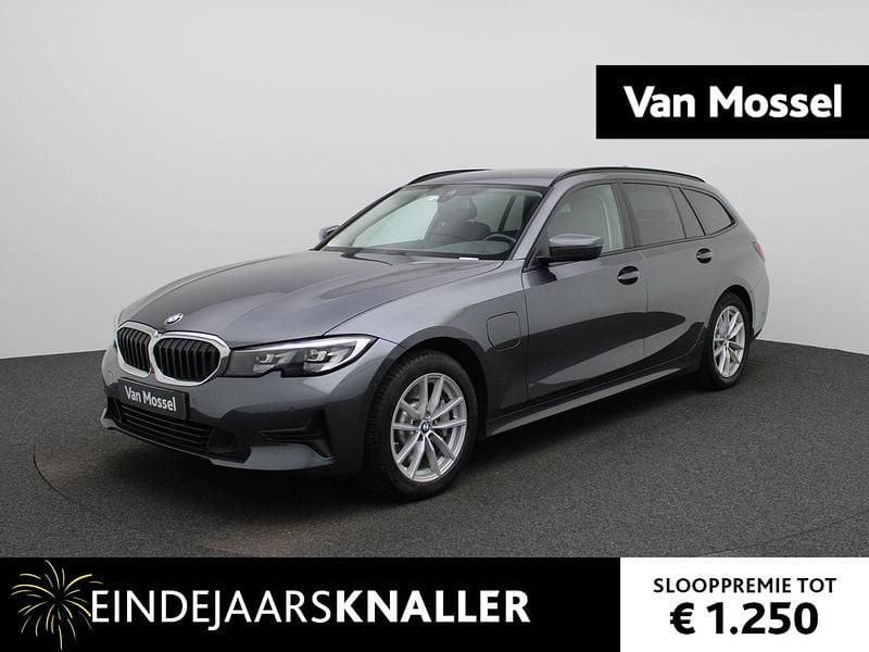 Grijs Gebruikt 2020 BMW 330 Stationwagen | € 23.900 (Super prijs) - Afbeelding 1/4