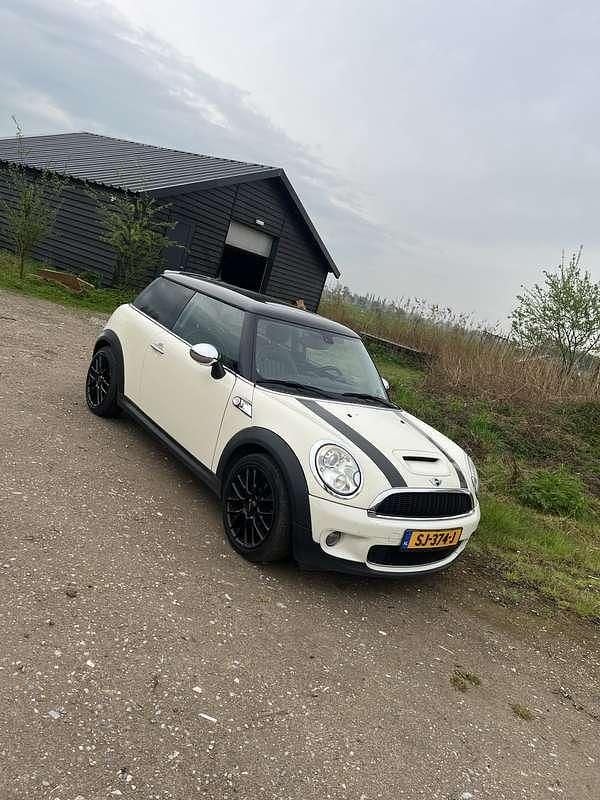 Gebruikt 2009 Mini Cooper S Hatchback | € 4.950 (Goede deal) - Afbeelding 1/4