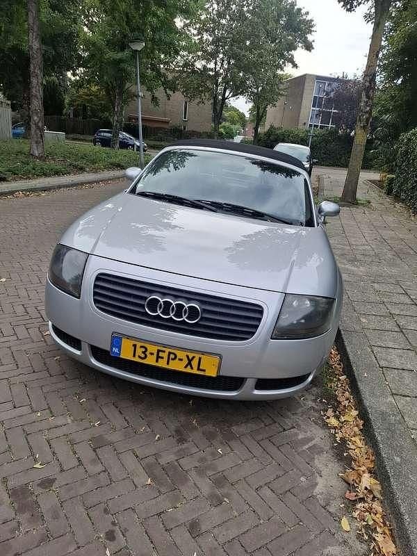 Gebruikt 2000 Audi TT Roadster Cabriolet | € 3.500 (Super prijs) - Afbeelding 1/4