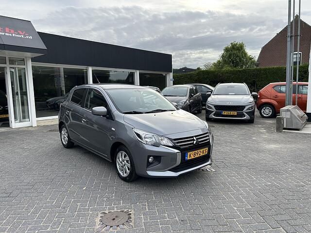 Occasion Mitsubishi Space Star Active 71 PK (52 kW) 2021 Grijs Hatchback