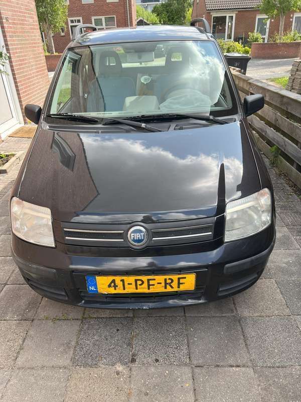 Zwart Gebruikt 2004 Fiat Panda Dynamic Hatchback | € 600 (Goede deal) - Afbeelding 1/4