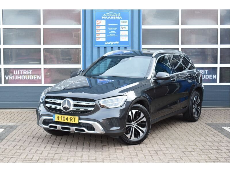 Grijs Gebruikt 2020 Mercedes GLC220 Advantage SUV | € 32.500 (Duur) - Afbeelding 1/4