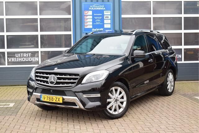 Zwart Gebruikt 2015 Mercedes ML350 SUV | € 24.350 (Eerlijke prijs) - Afbeelding 1/4