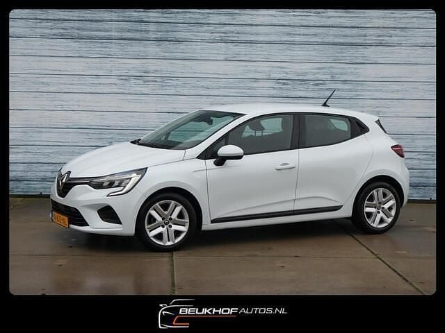 Wit (metallic) Gebruikt 2021 Renault Clio V Hatchback | € 10.950 (Goede deal) - Afbeelding 1/4