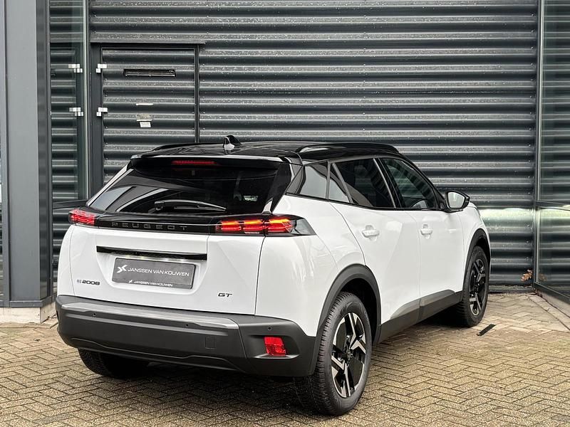 Nieuw Peugeot e-2008 Avantage 114 kW (156 PK) 2025 Wit SUV
