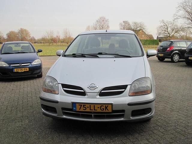 Occasion Nissan Almera Tino 114 PK (83 kW) 2003 Grijs MPV