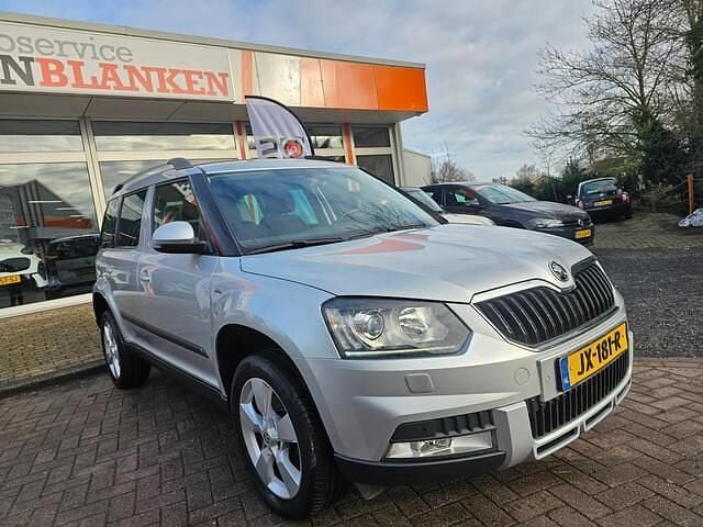 Occasion Skoda Yeti Outdoor Joy 125 PK (91 kW) 2016 Grijs (metallic) SUV
