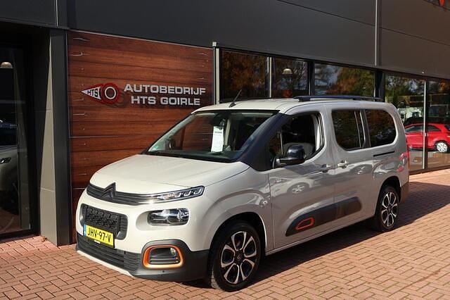 Grijs (metallic) Occasion 2021 Citroën Berlingo Feel MPV | € 21.995 (Iets duurder) - Afbeelding 1/4